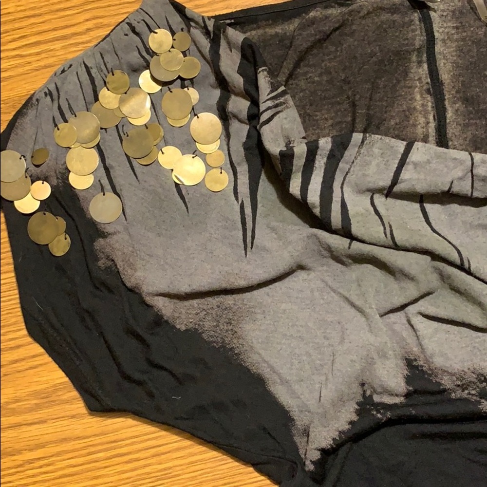 Fancy Top! - Picture 2 of 3